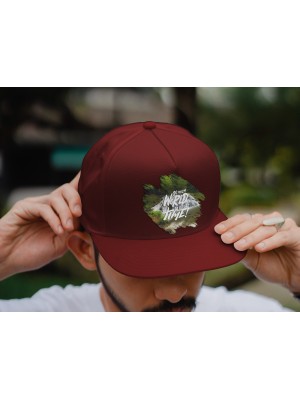 Шапка с права козирка So Much World So Little Time